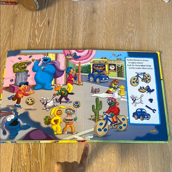 Sesame Street Elmo & Friends First Look and Find Book - Red, Yellow, Blue - Picture 3 of 4